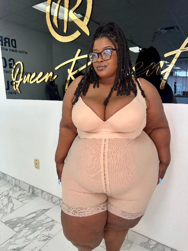 plus-size high-waisted thongsQueen Clip and Shape Faja