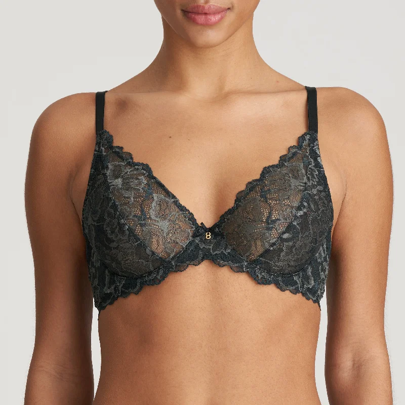 high-compression shapewear for weddingsManyla UW Plunge Bra