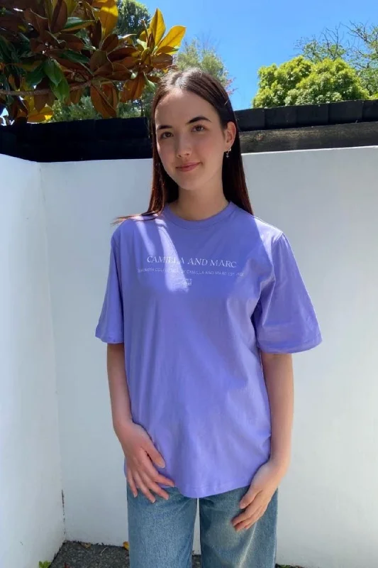 stylish cloche hats with lace trim for a vintage lookCamilla and Marc Floyd Tee - Lavender